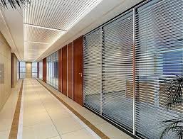 Aluminum glass partitions with blinds