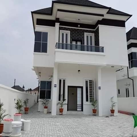 Spacious Runda maisonette exterior before renovation begins