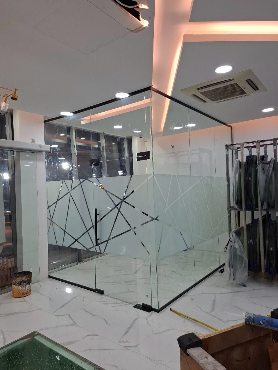 Aluminium & Glass Partitions