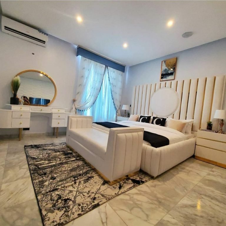 Minimalist Office Interior Design
