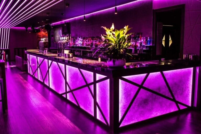  Club Interior Designers