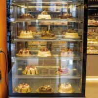 Refrigerated Cake Display